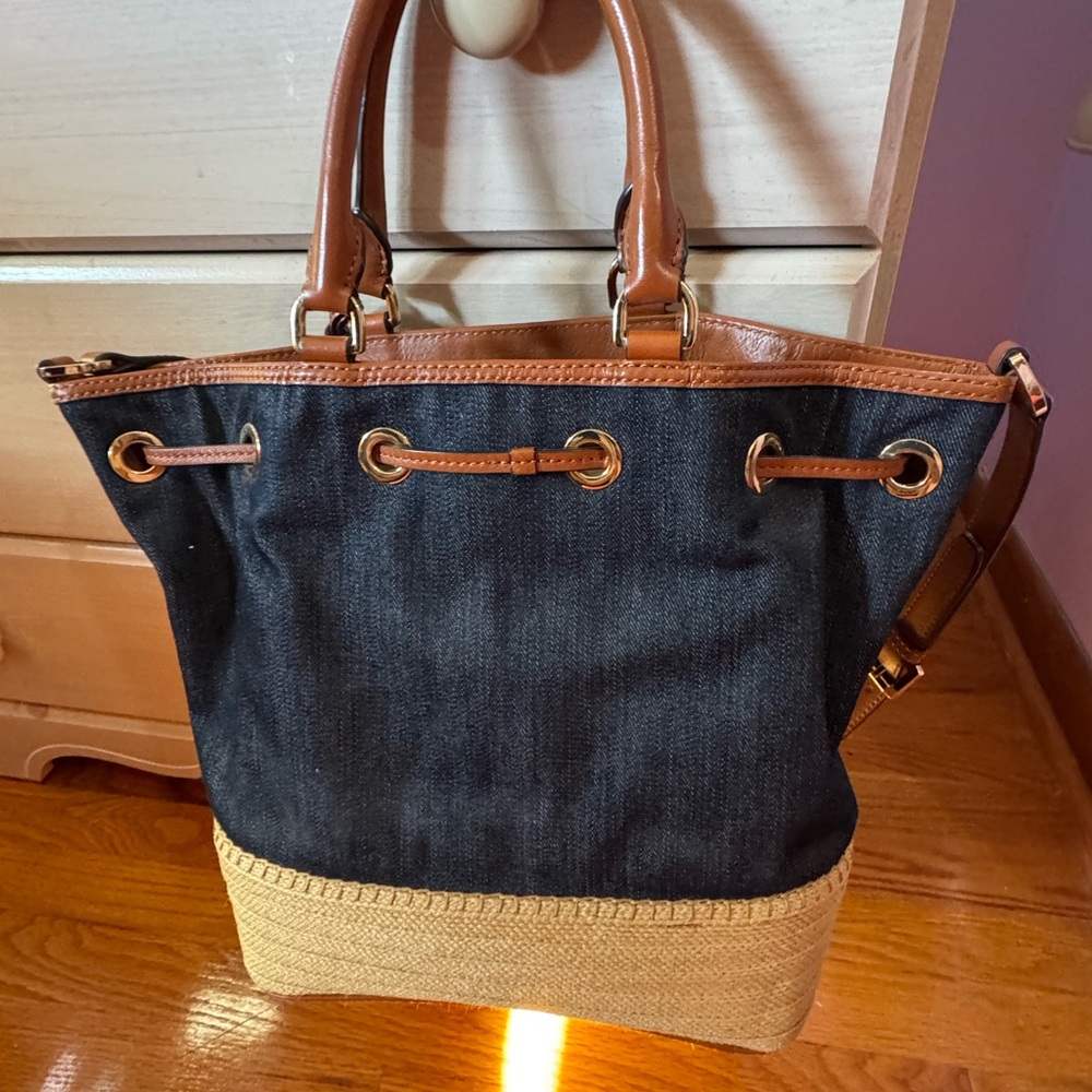 Michael Kors Blue Jean Drawstring Denim Straw Bag Wear it 2 ways. Mint